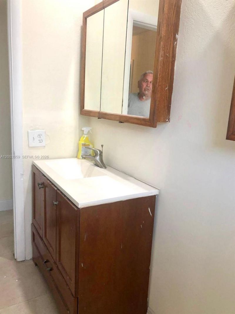 4900 SW 36th Ct , Pembroke Park, FL 33023 Photo