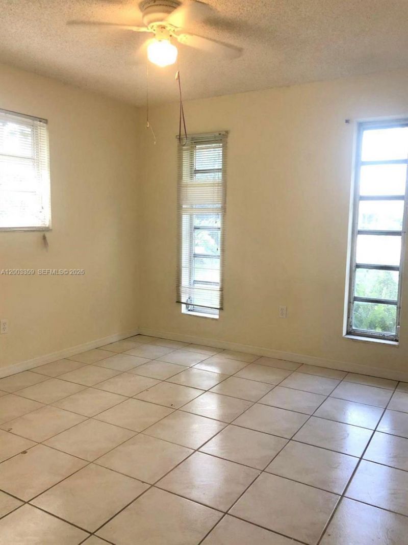 4900 SW 36th Ct , Pembroke Park, FL 33023 Photo