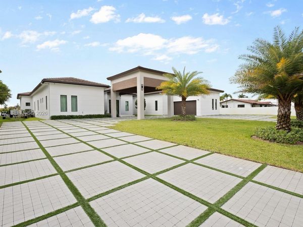 80 NW 129th Ave , Miami, FL 33182