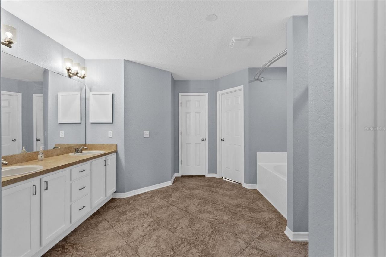 11366 Riddle Drive , Spring Hill, FL 34609 Photo