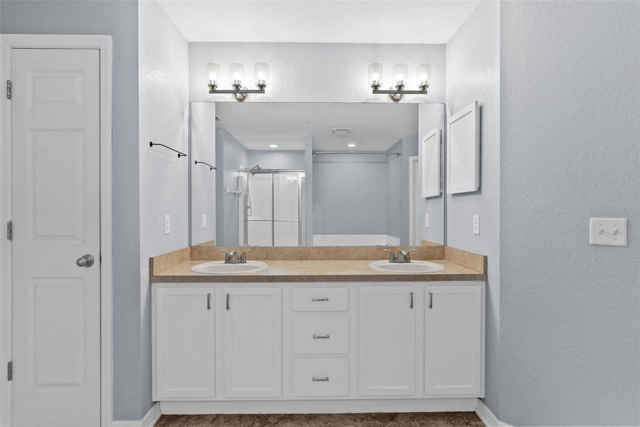 11366 Riddle Drive , Spring Hill, FL 34609 Photo