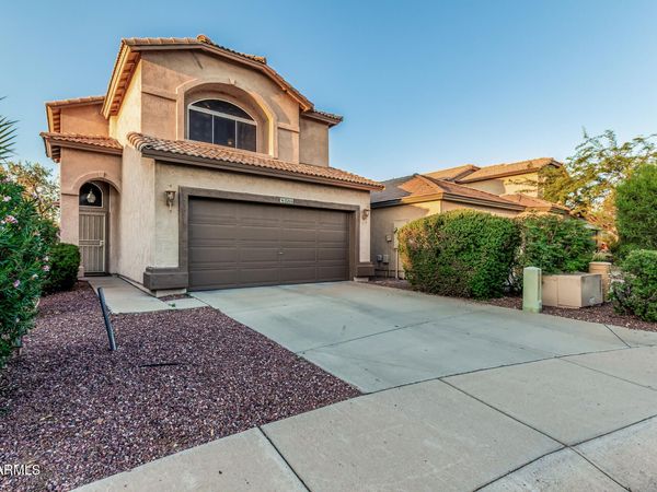 3206 E KRISTAL Way, Phoenix, AZ 85050