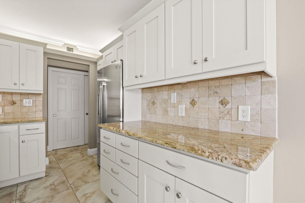 4200 N Ocean, Unit 1-203, Singer Island, FL 33404 Photo