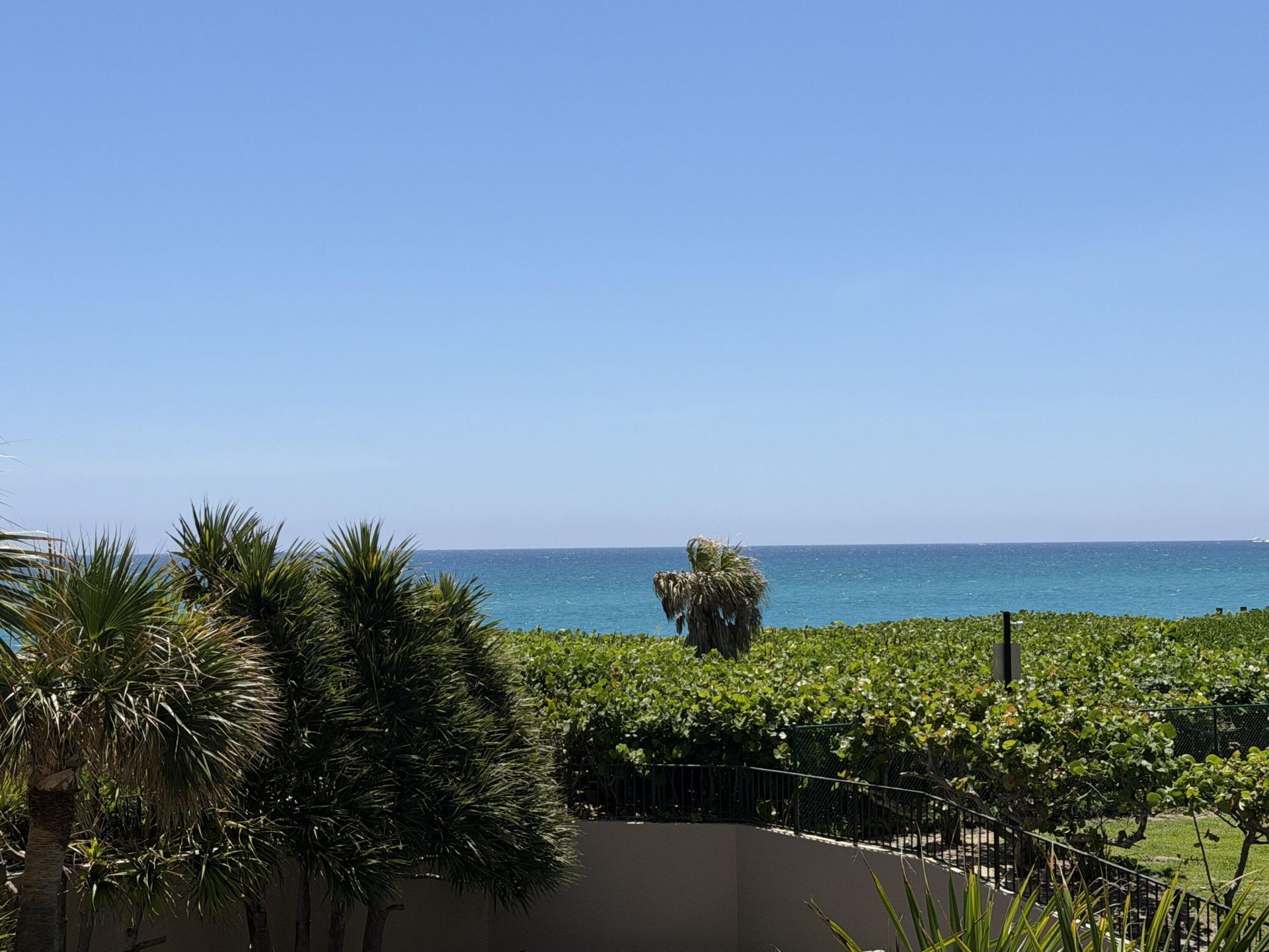 4200 N Ocean, Unit 1-203, Singer Island, FL 33404 Photo