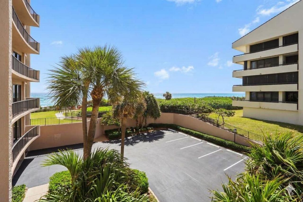 4200 N Ocean, Unit 1-203, Singer Island, FL 33404 Photo