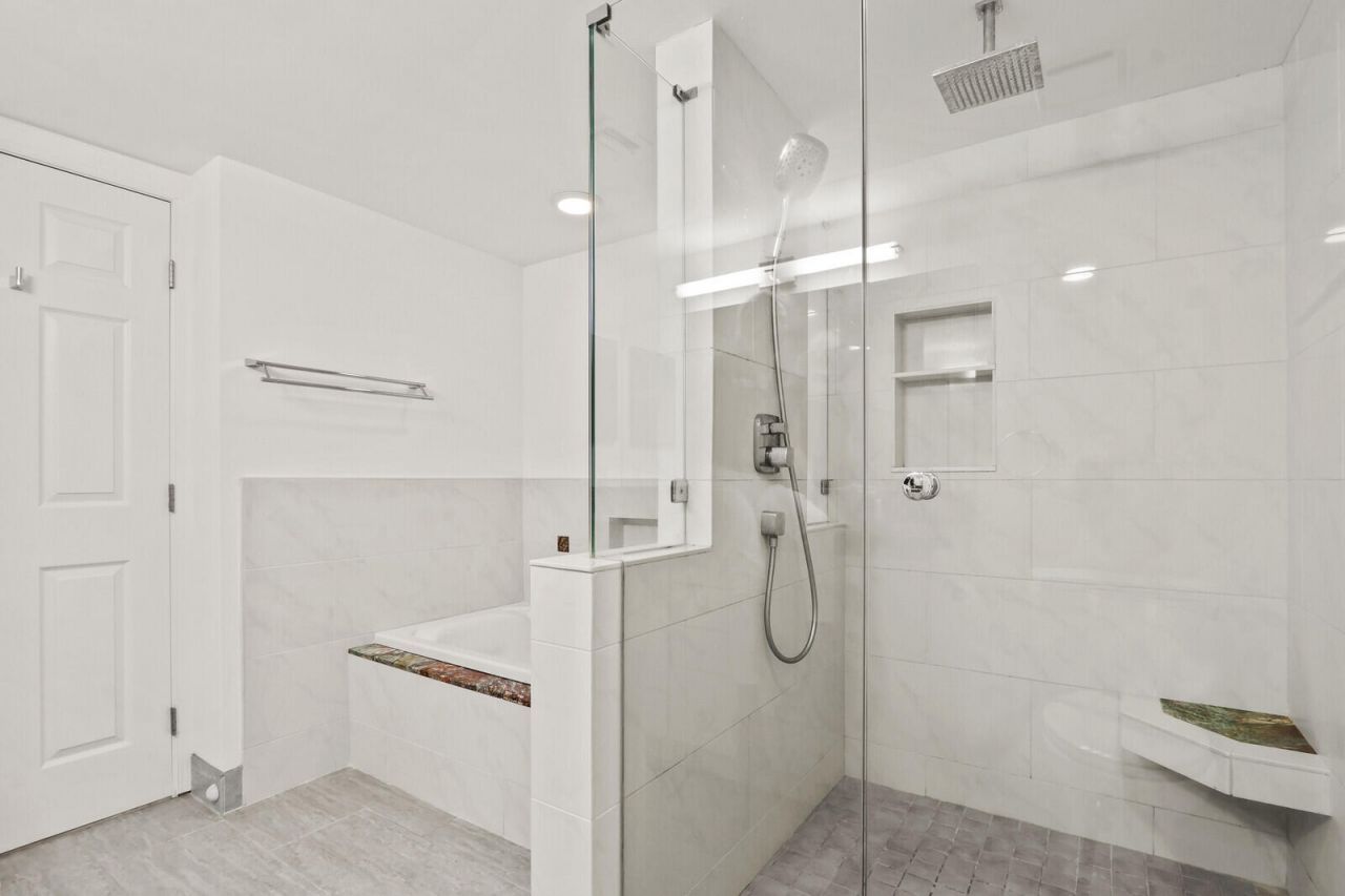 4200 N Ocean, Unit 1-203, Singer Island, FL 33404 Photo