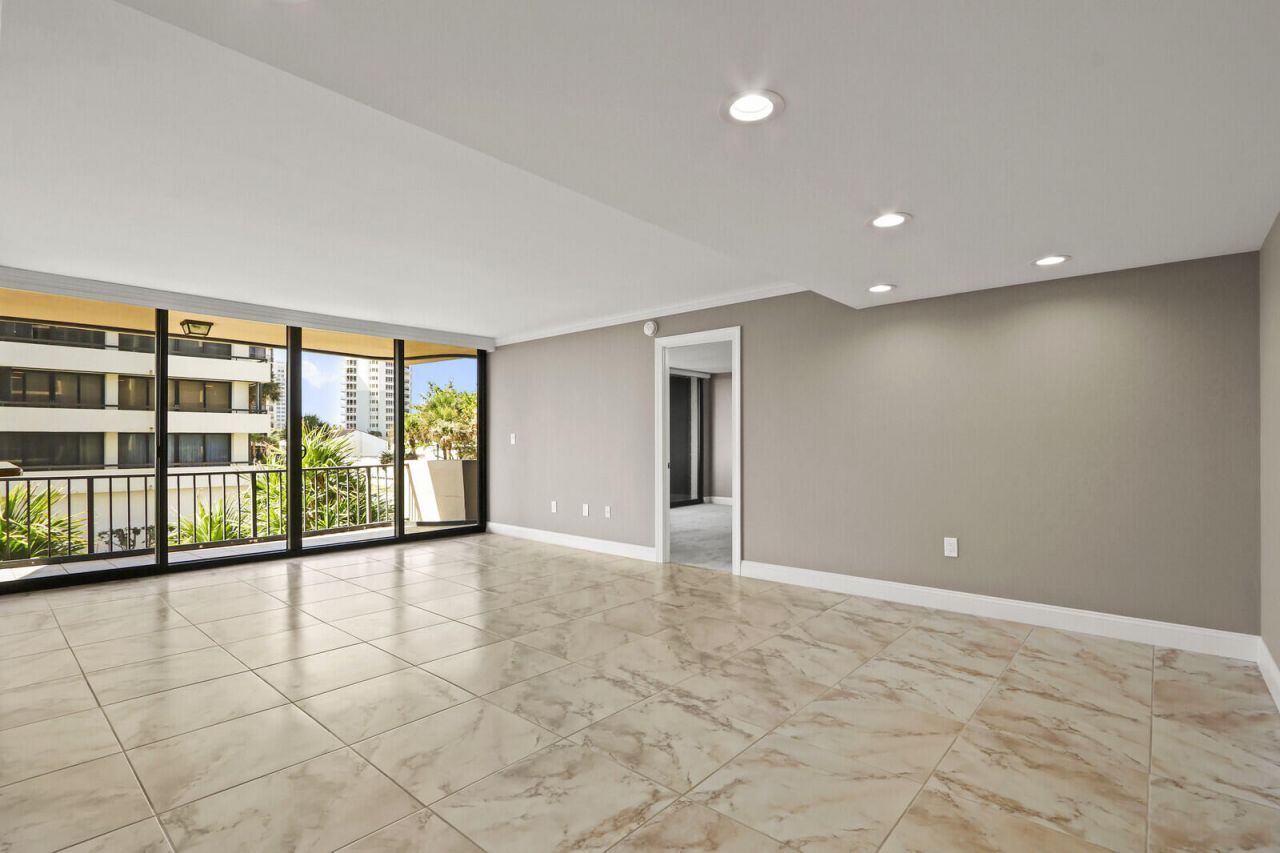 4200 N Ocean, Unit 1-203, Singer Island, FL 33404 Photo