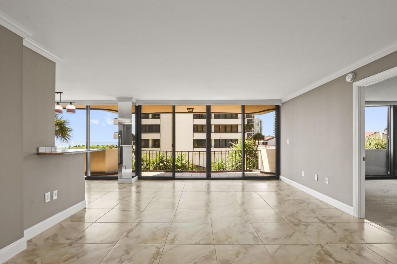 4200 N Ocean, Unit 1-203, Singer Island, FL 33404 Photo