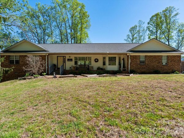 441 Hunters Glen Lane , Hendersonville, NC 28739
