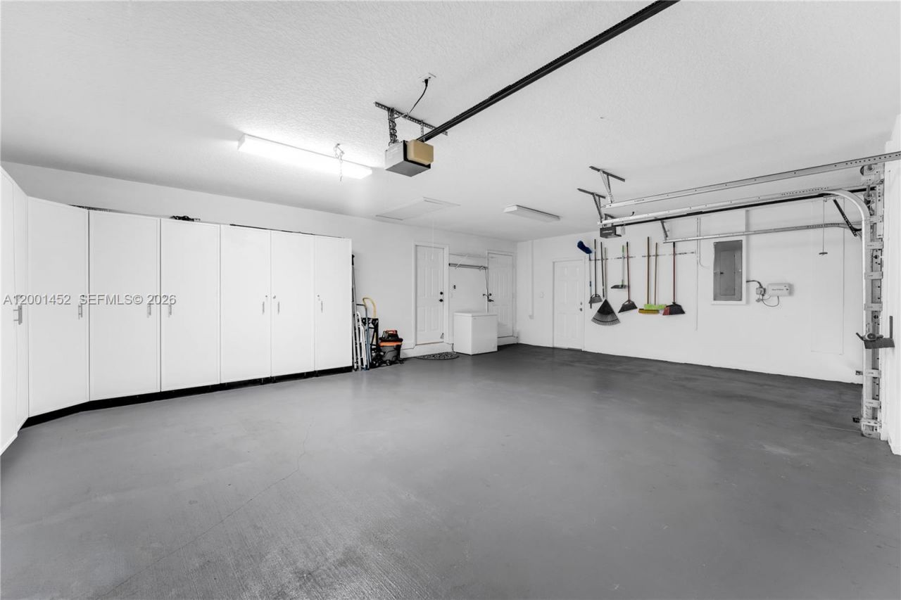 2625 Fairways Dr , Homestead, FL 33035 Photo