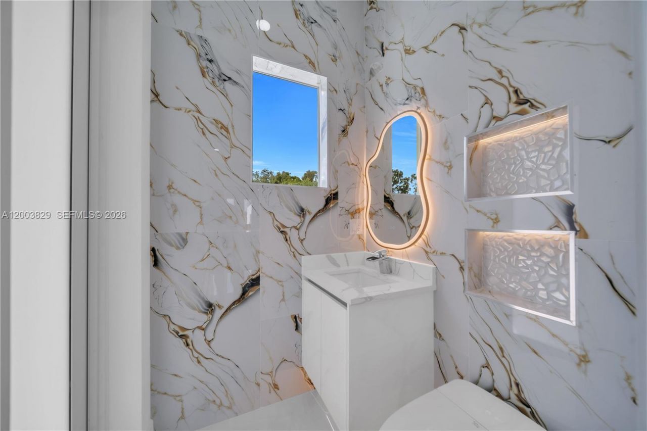 2703 34th St SW , Lehigh Acres, FL 33976 Photo