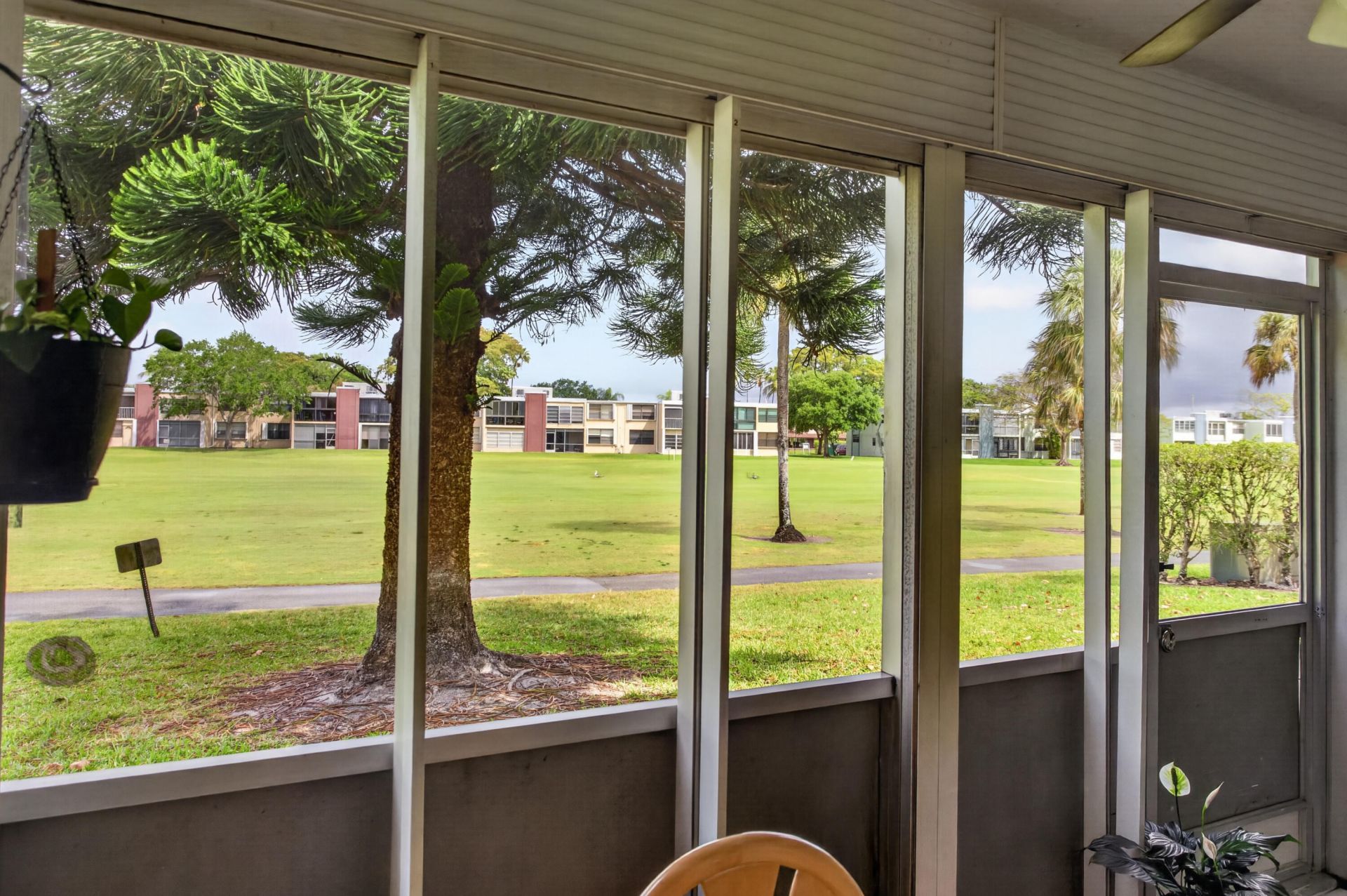 7321 NW 18th Street, Unit 107, Margate, FL 33063 Photo