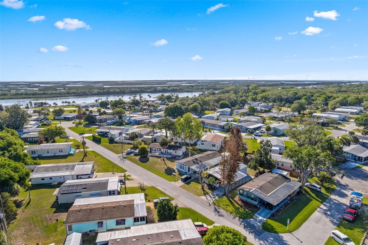 142 N Indian River Drive N, Edgewater, FL 32141 Photo
