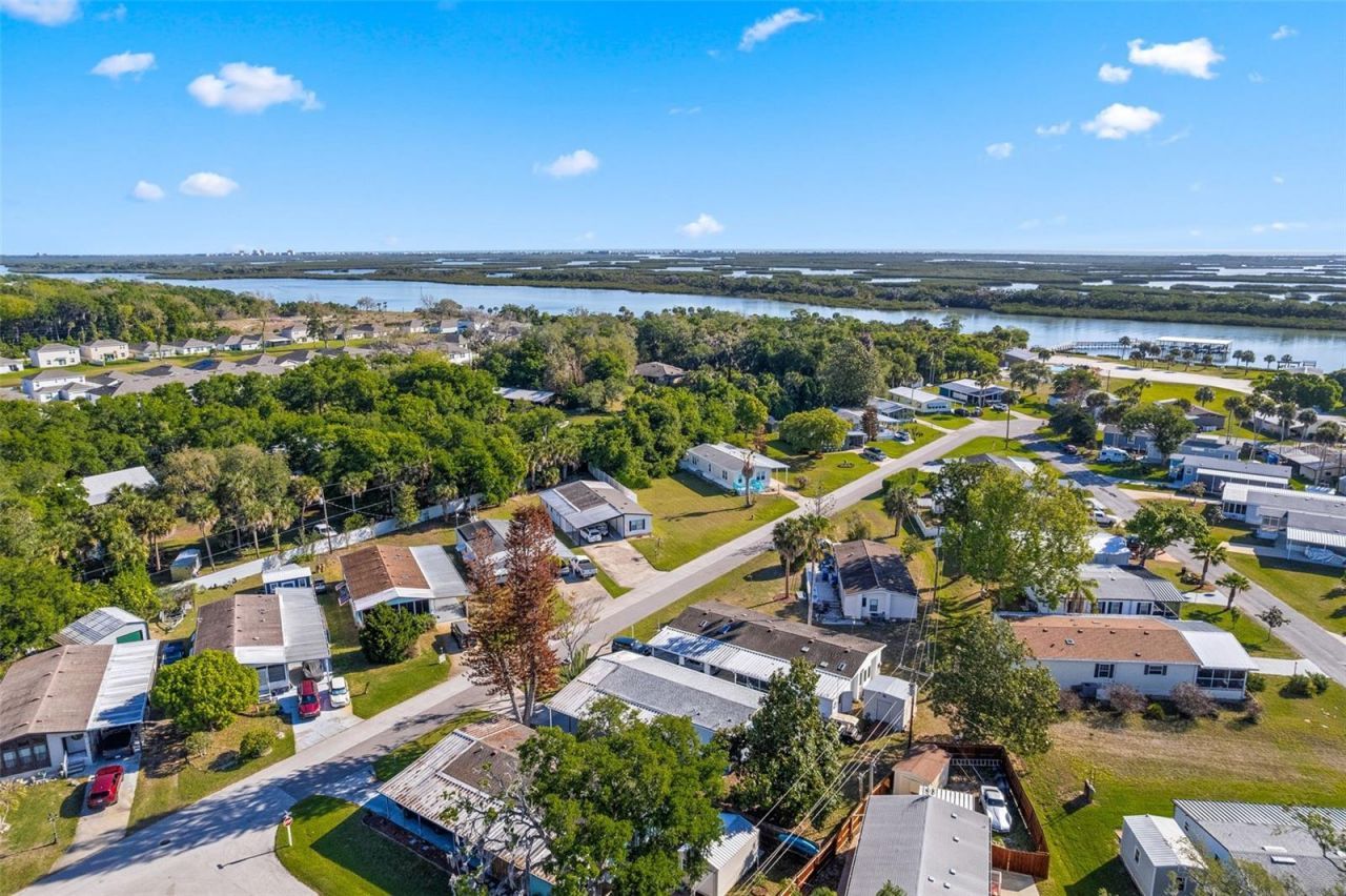 142 N Indian River Drive N, Edgewater, FL 32141 Photo