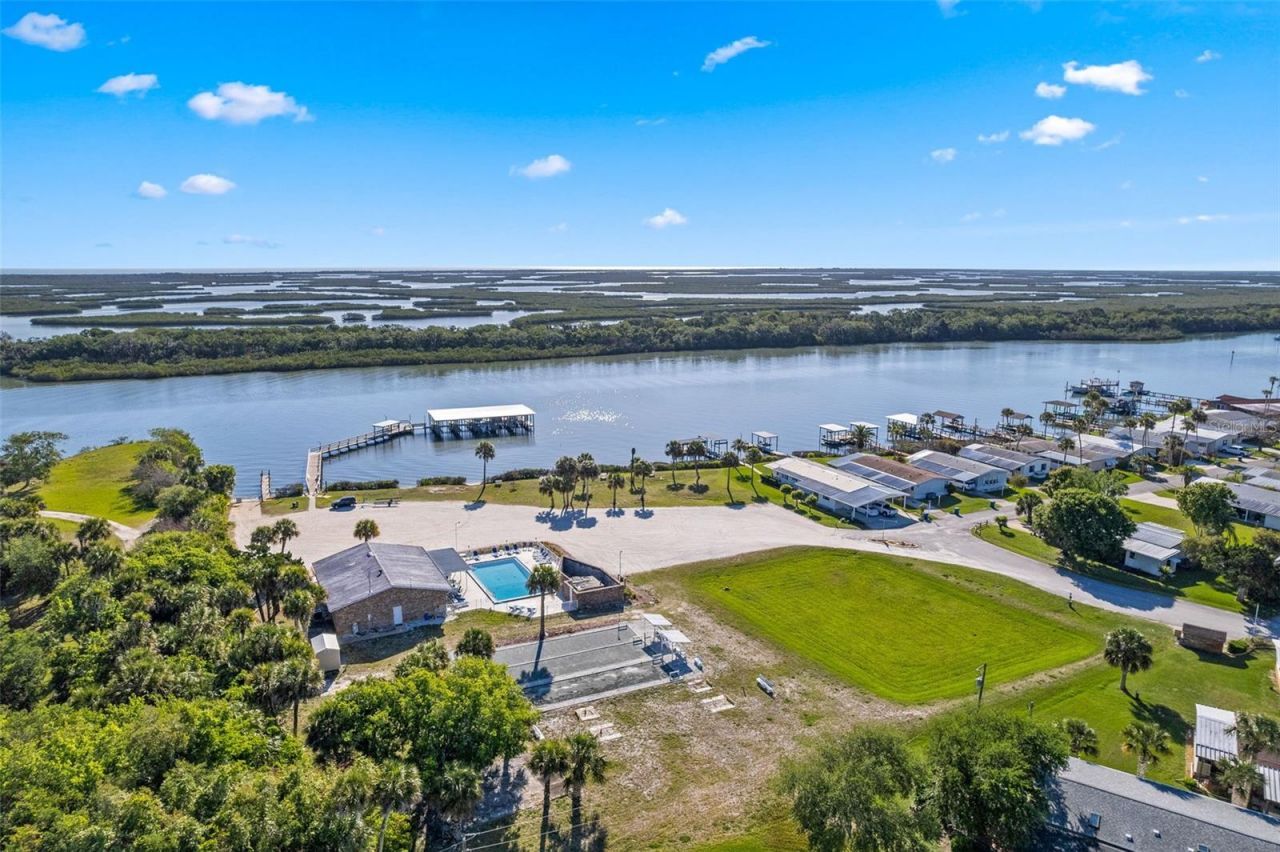 142 N Indian River Drive N, Edgewater, FL 32141 Photo