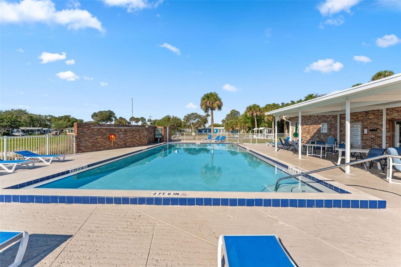 142 N Indian River Drive N, Edgewater, FL 32141 Photo