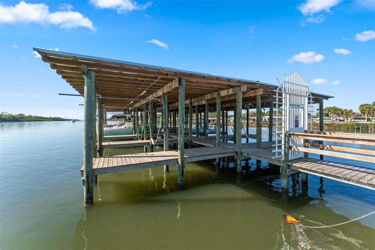 142 N Indian River Drive N, Edgewater, FL 32141 Photo