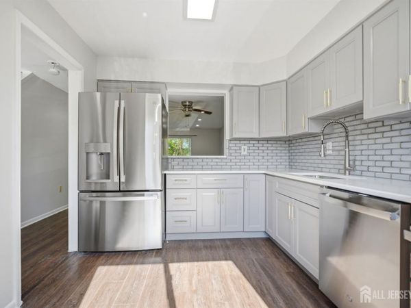 191 Hampshire Drive , Plainsboro, NJ 08536