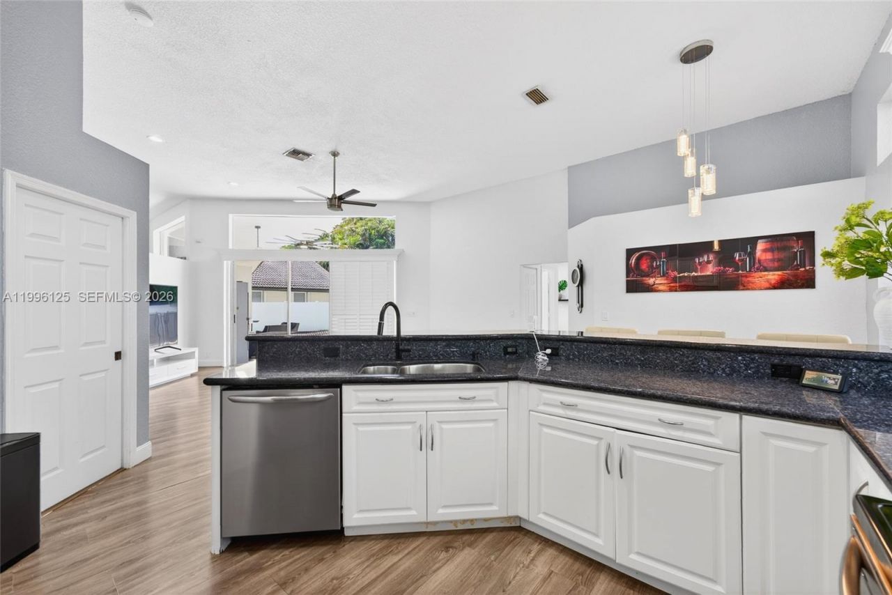 9836 NW 48th Ct , Coral Springs, FL 33076 Photo