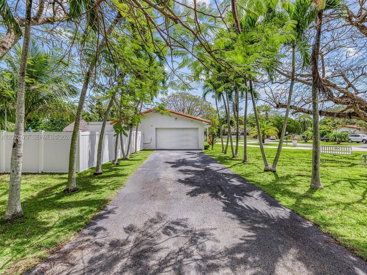 7495 SW 73rd Ter, Miami, FL 33143 Photo