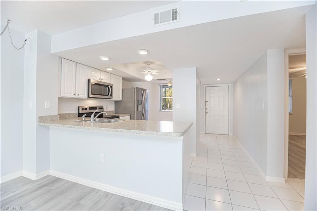 290 Naples Cove Dr, Unit 2204, Naples, FL 34110 Photo