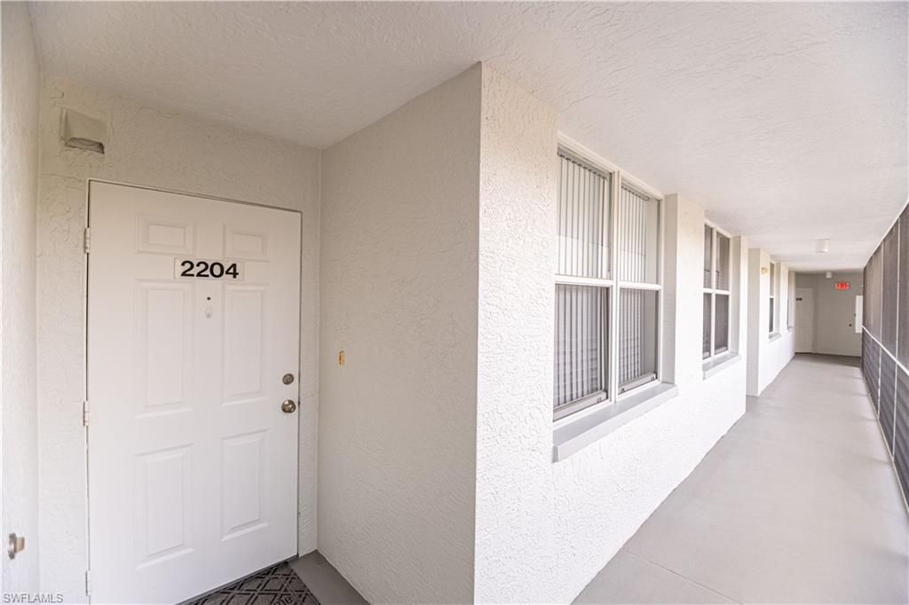 290 Naples Cove Dr, Unit 2204, Naples, FL 34110 Photo