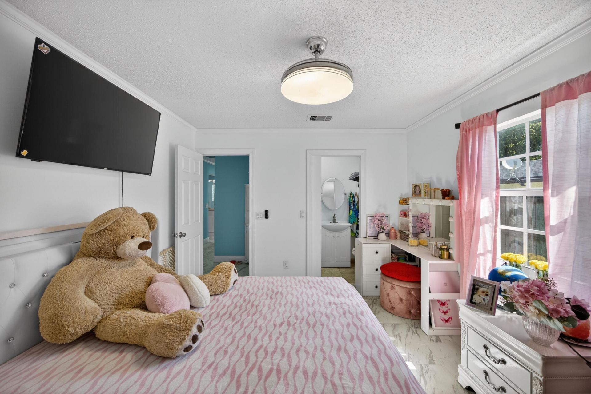 1020 Avon Road, West Palm Beach, FL 33401 Photo