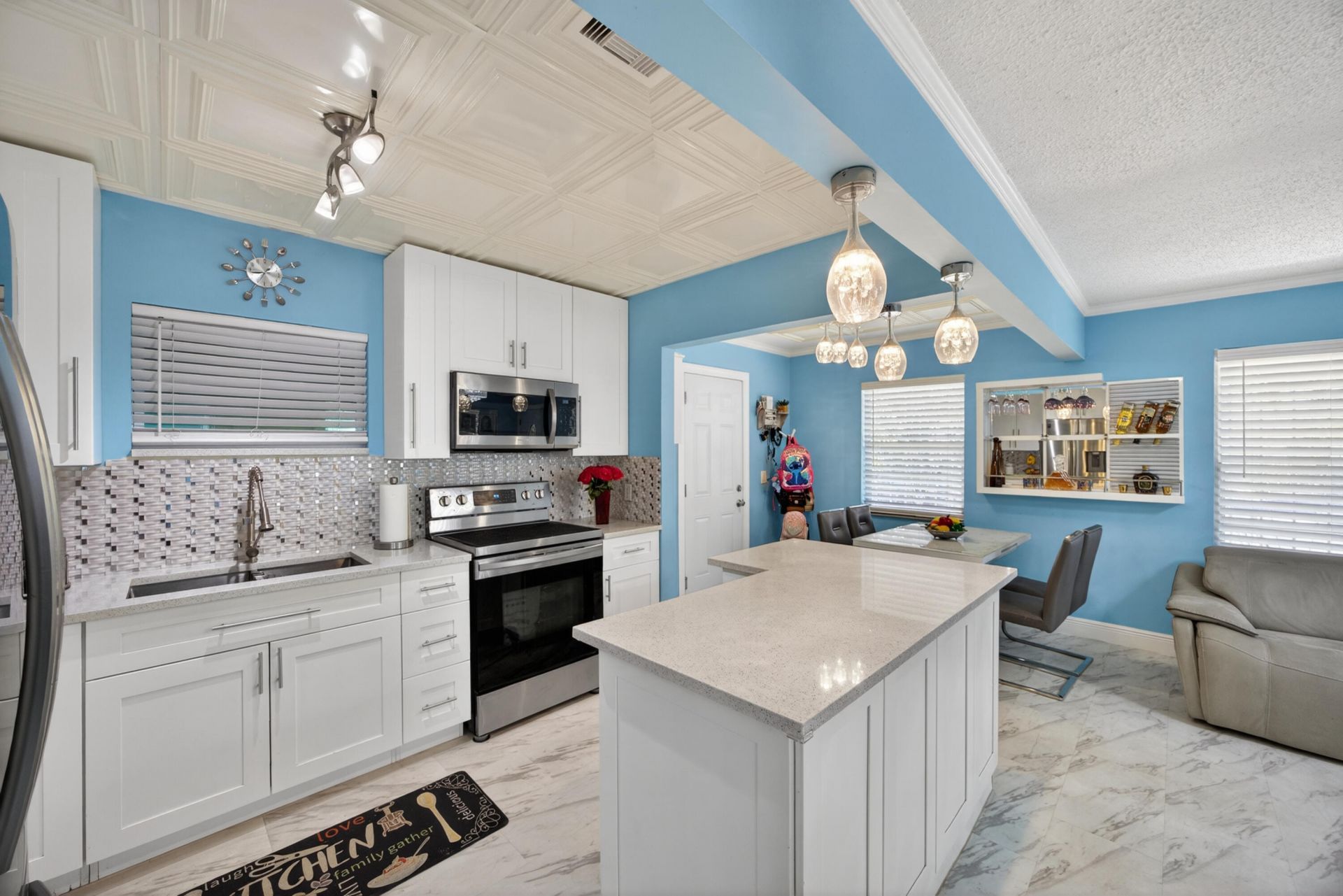 1020 Avon Road, West Palm Beach, FL 33401 Photo