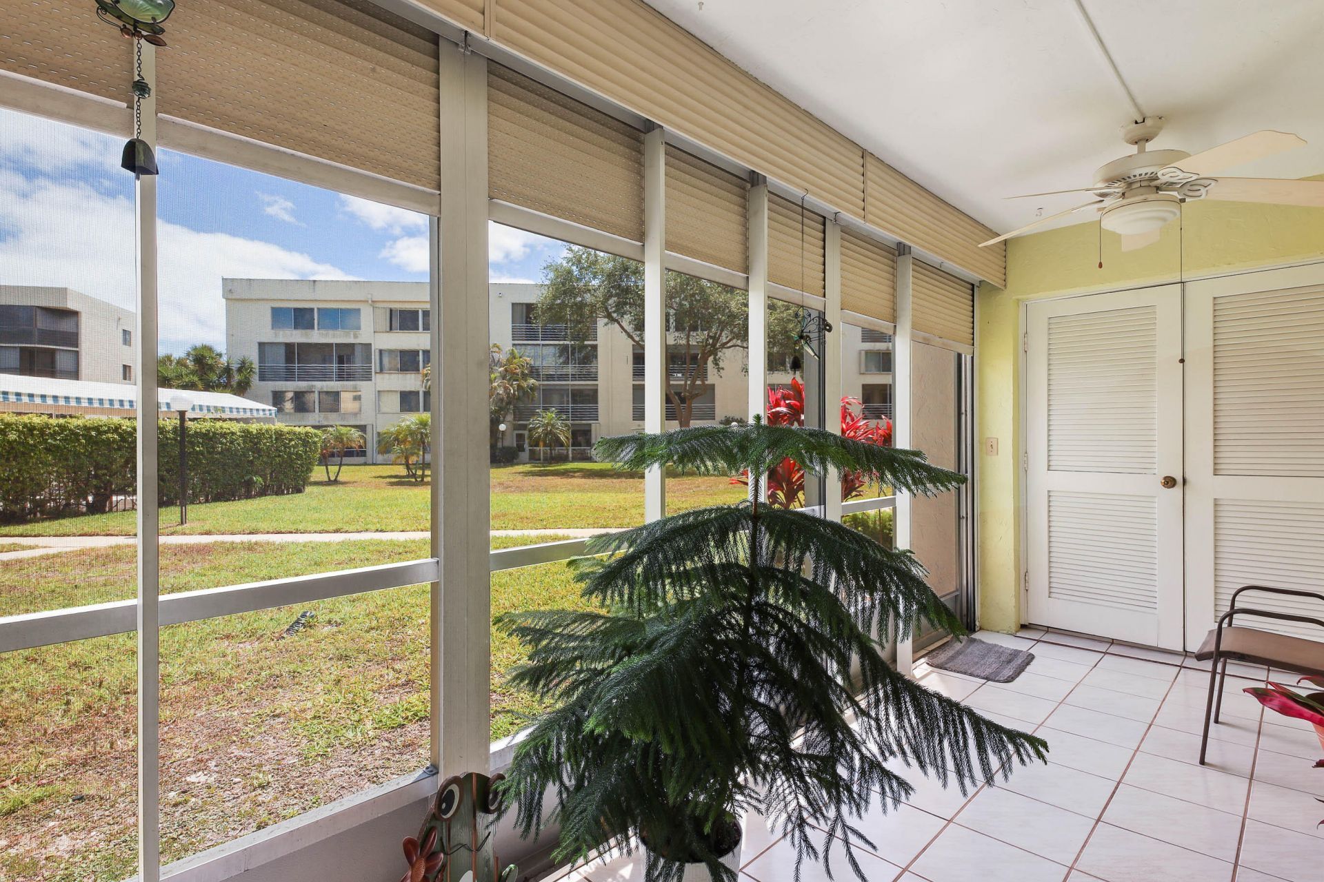 3186 Via Poinciana, Unit 110, Greenacres, FL 33467 Photo