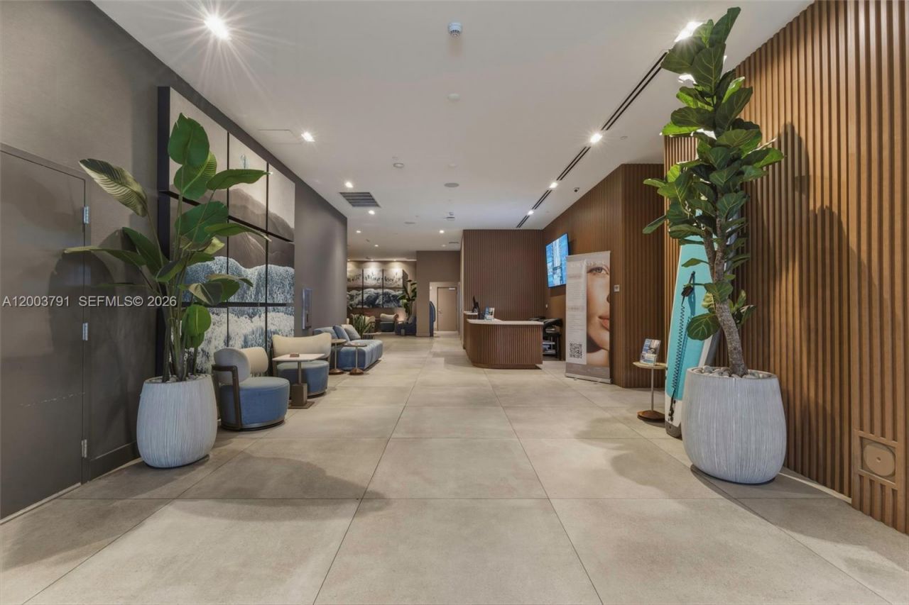 229 SW 9th St , Unit 502, Miami, FL 33130 Photo