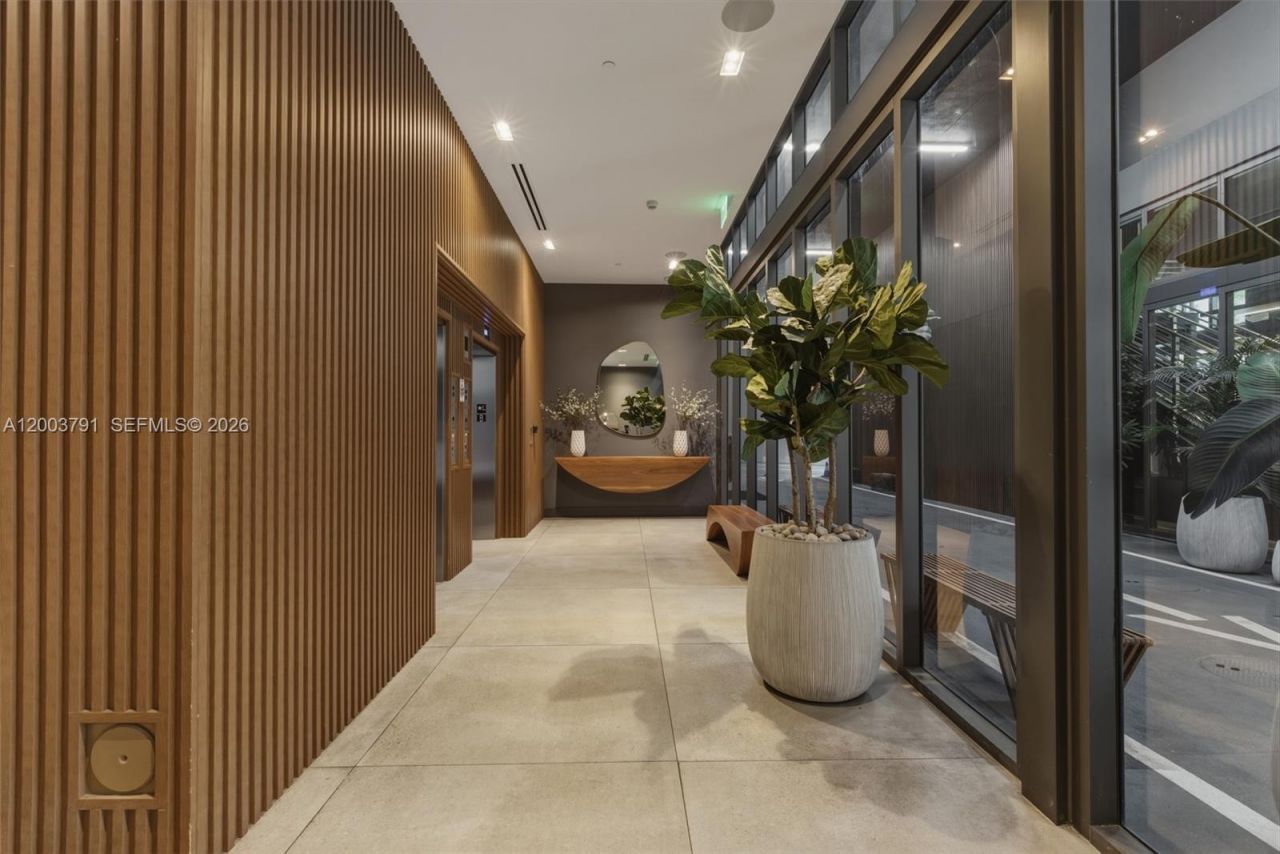 229 SW 9th St , Unit 502, Miami, FL 33130 Photo