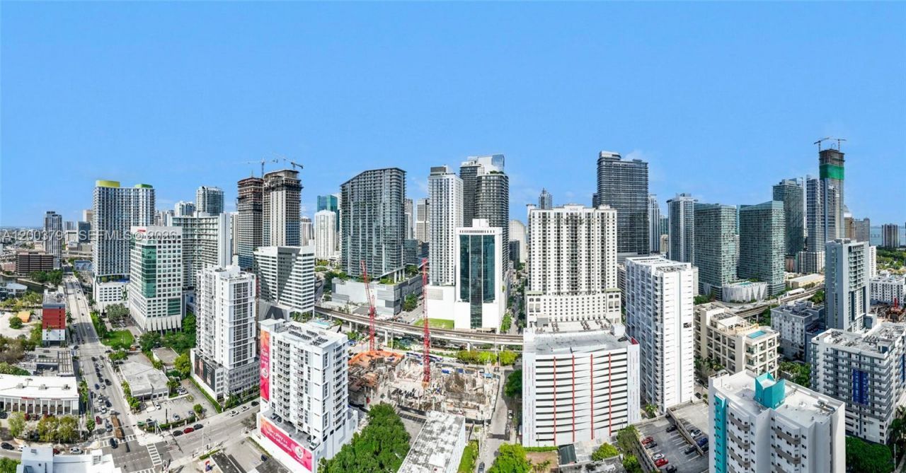 229 SW 9th St , Unit 502, Miami, FL 33130 Photo