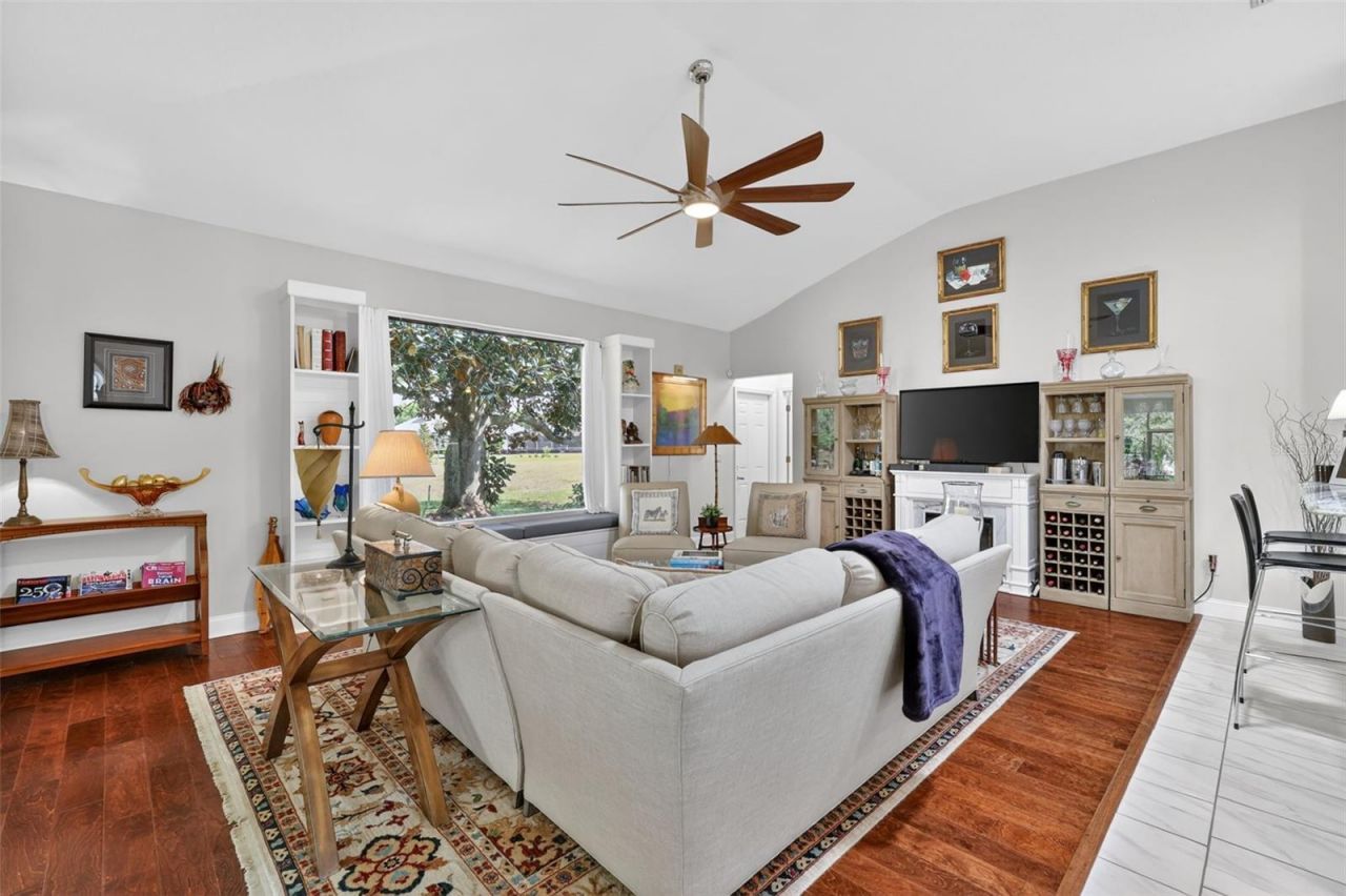 1760 Edgewater Drive, Mount Dora, FL 32757 Photo