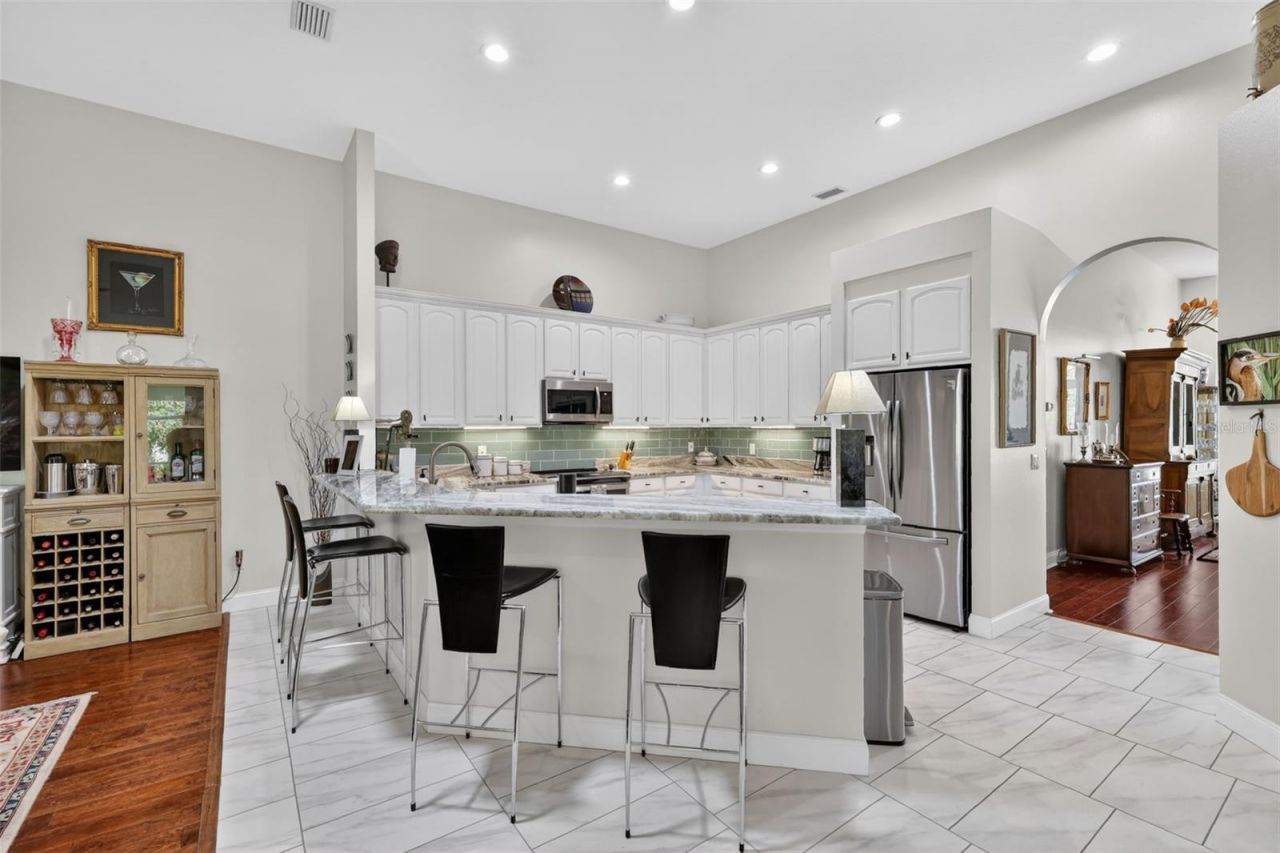 1760 Edgewater Drive, Mount Dora, FL 32757 Photo