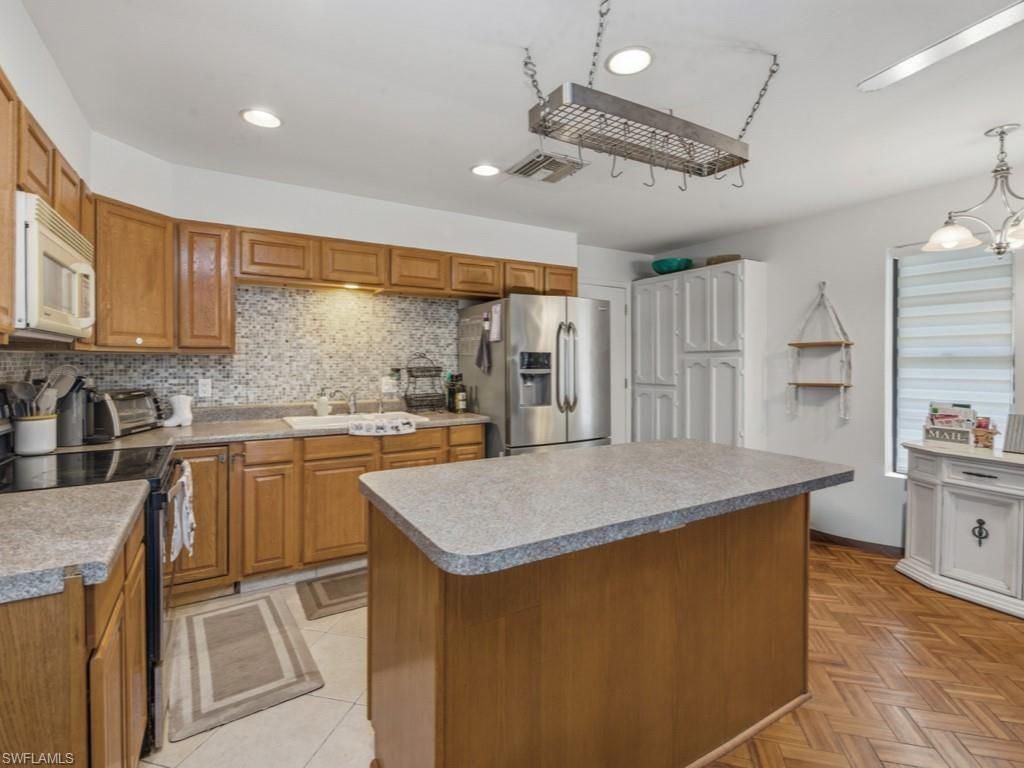 2022 Frederick St, Naples, FL 34112 Photo