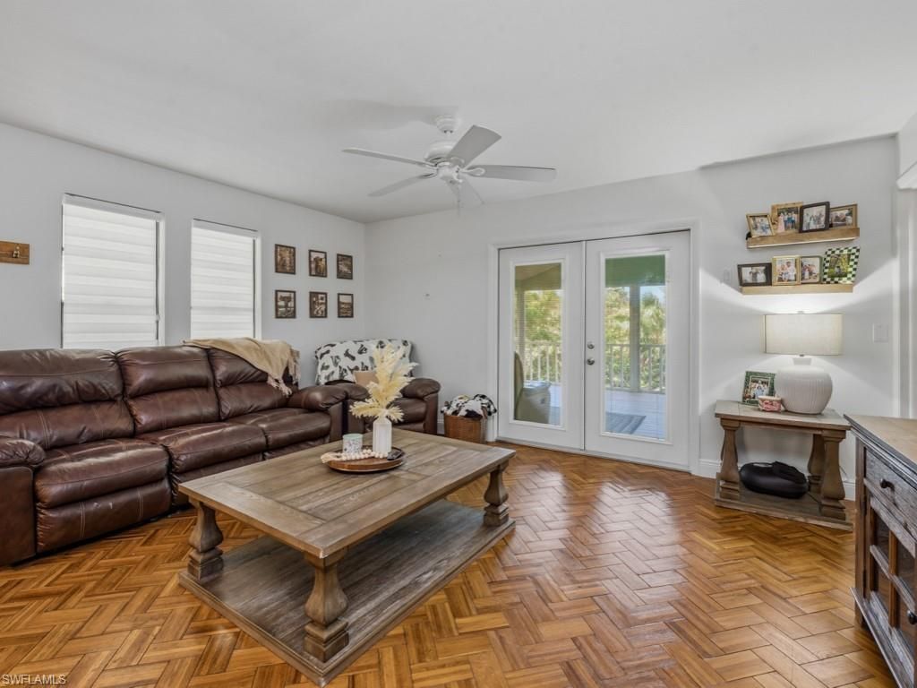 2022 Frederick St, Naples, FL 34112 Photo