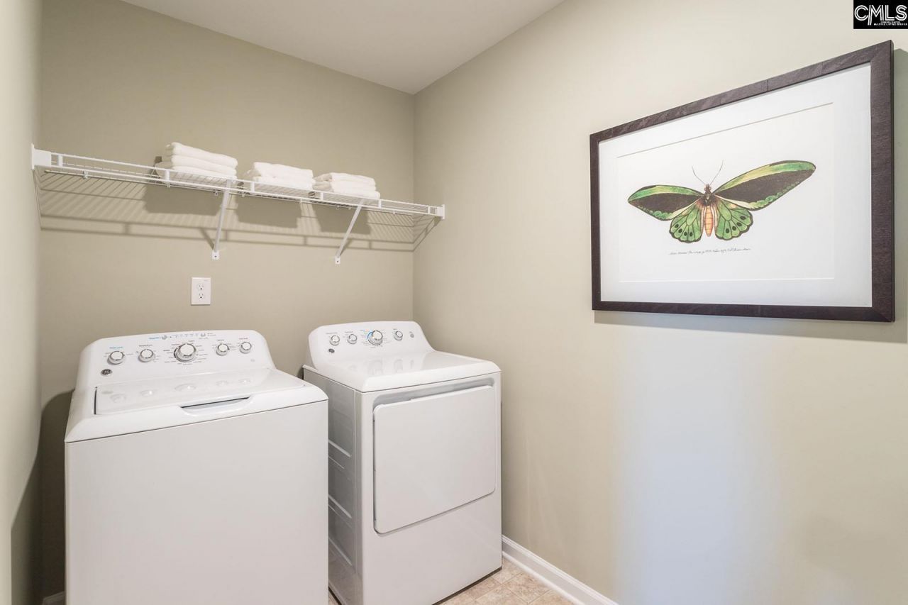 6026 Edgemont Court  Photo 11