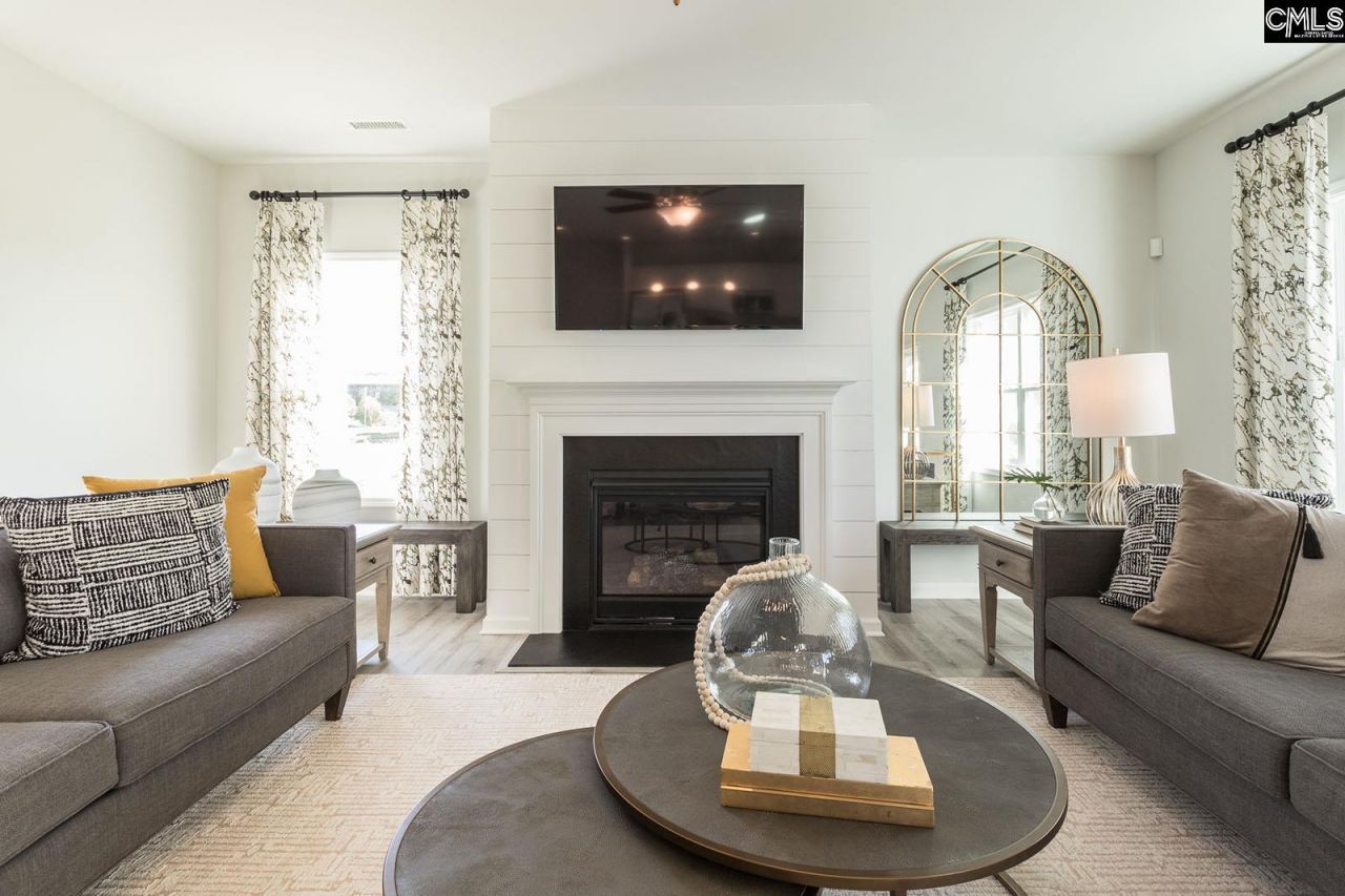 6026 Edgemont Court  Photo 6