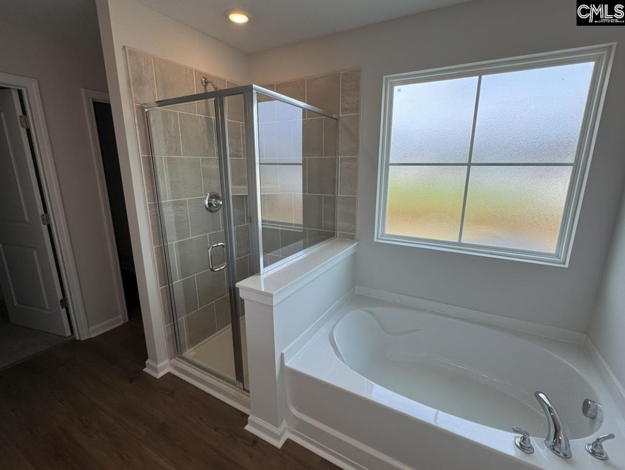 6026 Edgemont Court Photo 8