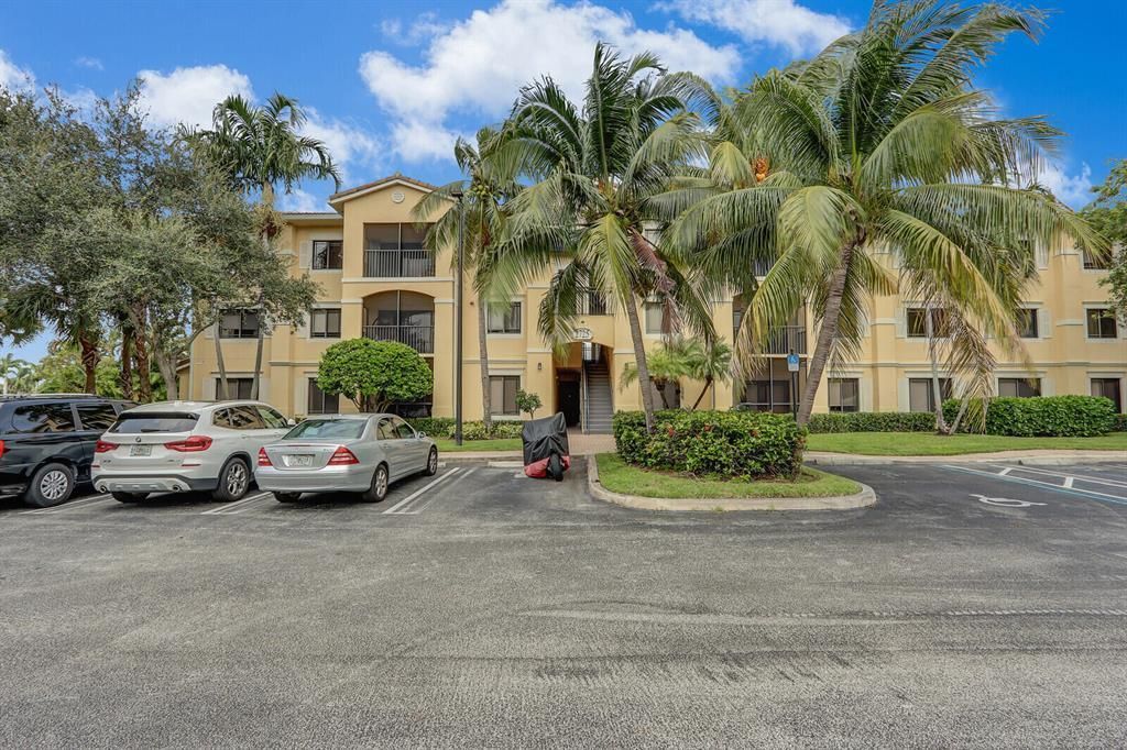 2725 Anzio Court, Unit 202, Palm Beach Gardens, FL 33410 Photo