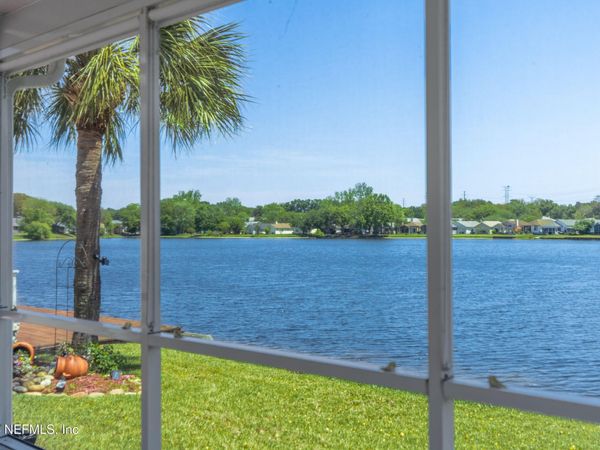 3925 ARBOR LAKE Drive W, Jacksonville, FL 32225