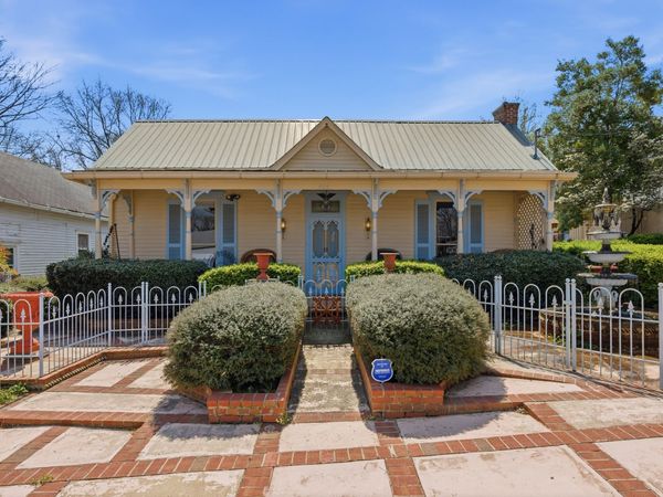 315 E 12th St, Columbia, TN 38401