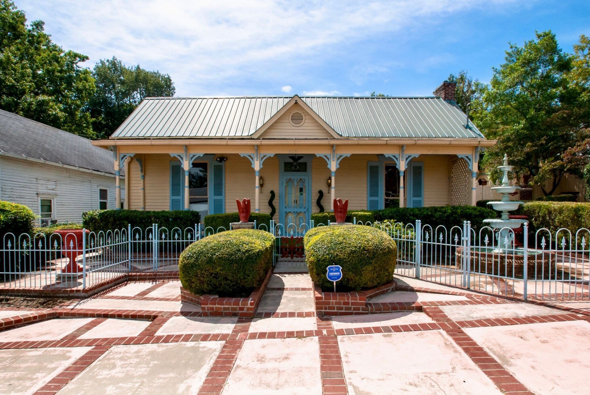 315 W 12th St Columbia, TN 38401