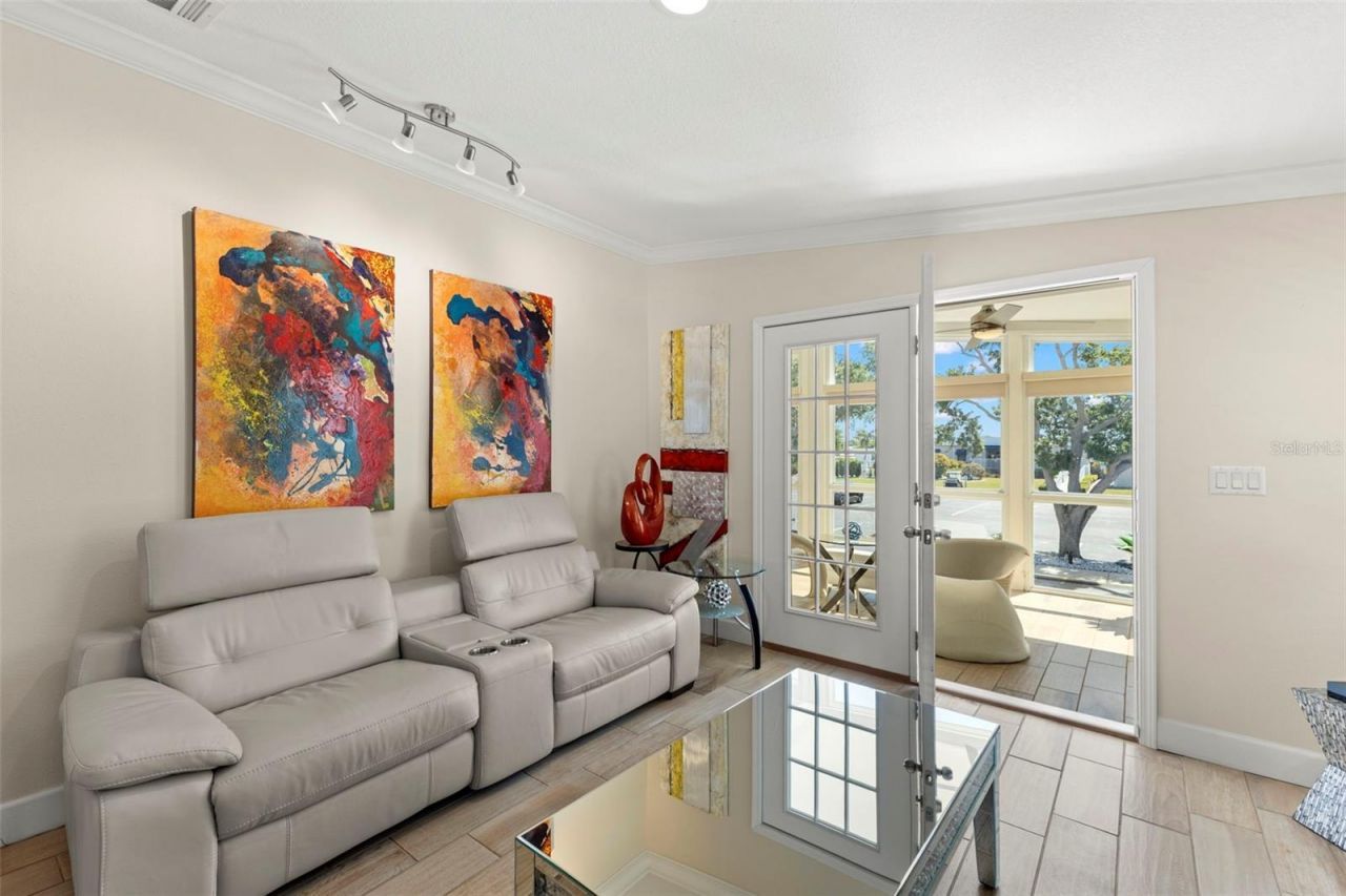 7300 Americana Drive Ne, Unit 143, Saint Petersburg, FL 33702 Photo