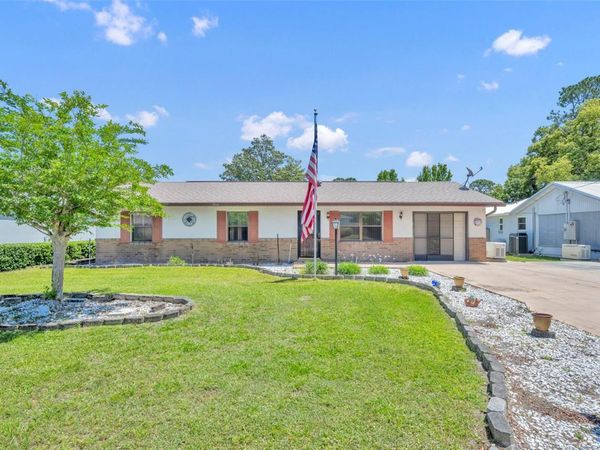 221 GRANDE VISTA STREET , DEBARY, FL 32713