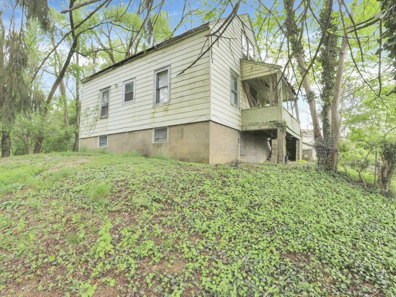 437 Warwick Avenue , Zanesville, OH 43701 Photo 29