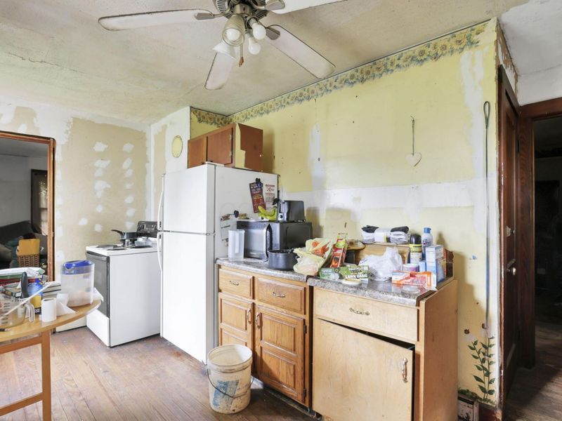 437 Warwick Avenue , Zanesville, OH 43701 Photo 5