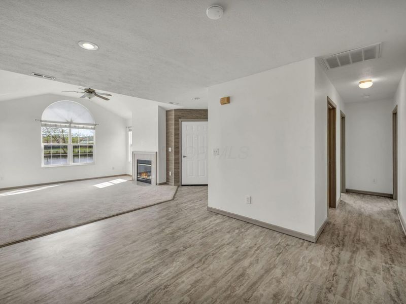 697 Hampton Woods Drive , Marion, OH 43302 Photo 12