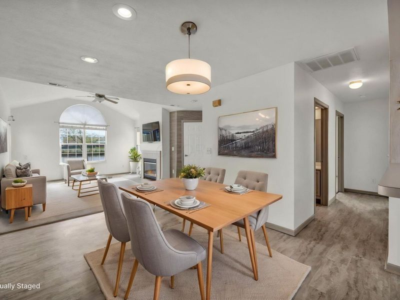 697 Hampton Woods Drive , Marion, OH 43302 Photo 16