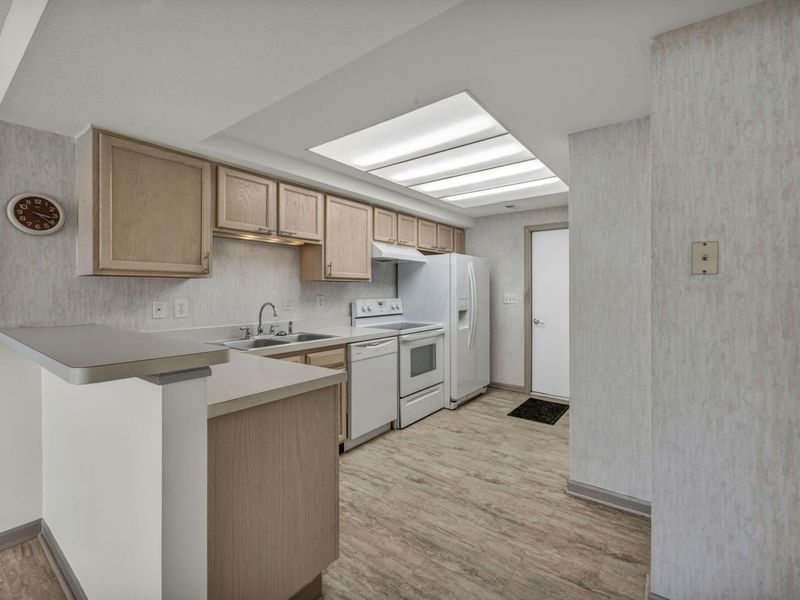 697 Hampton Woods Drive , Marion, OH 43302 Photo 20